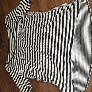 Maurices 1/3 Sleeve Top